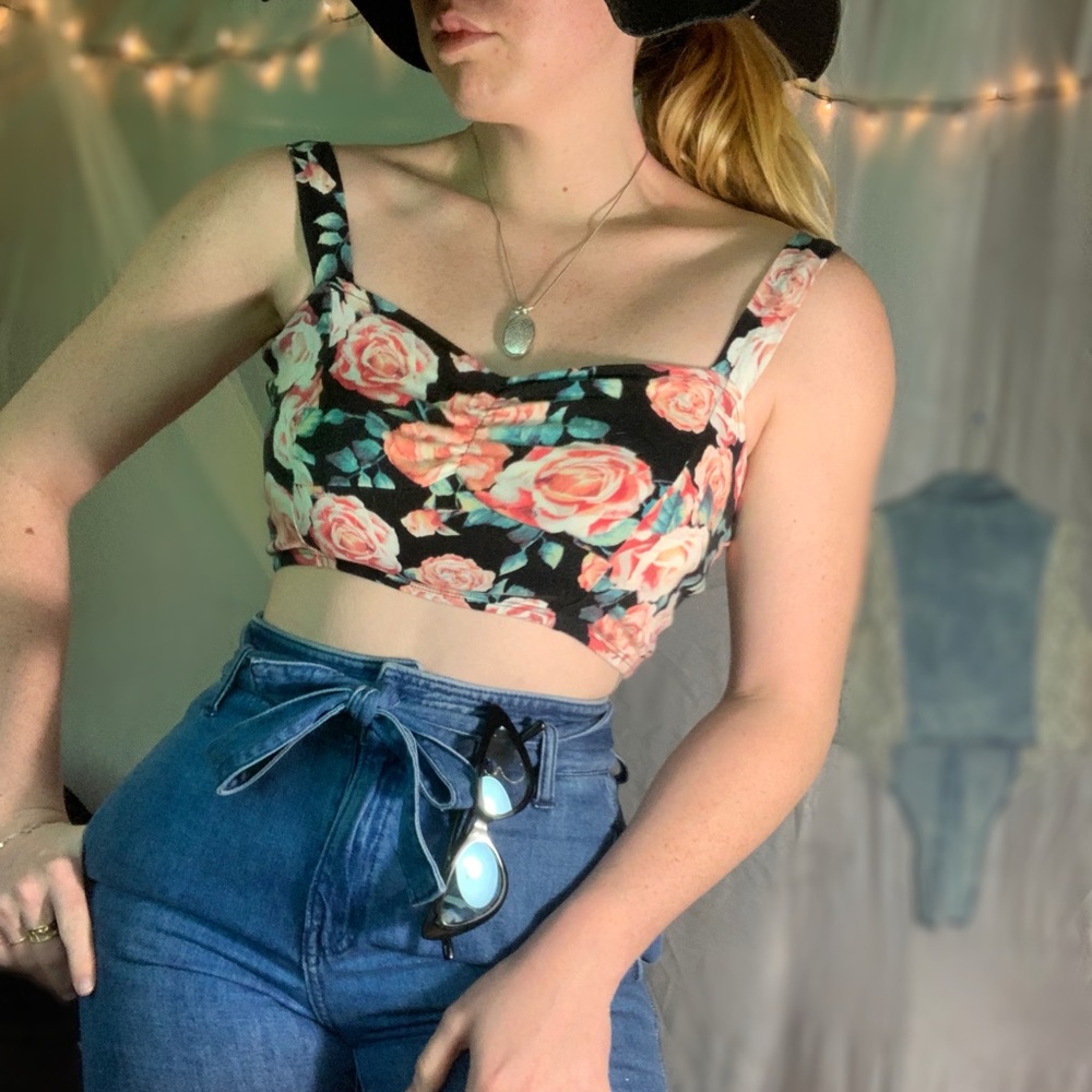 Black & Millennial Pink Rose Crop Top